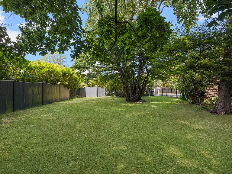 37 Concord Dr — Photo 30