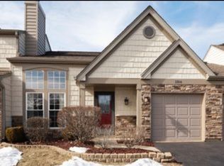 1314 Gloucester Cir, Carol Stream, IL 60188