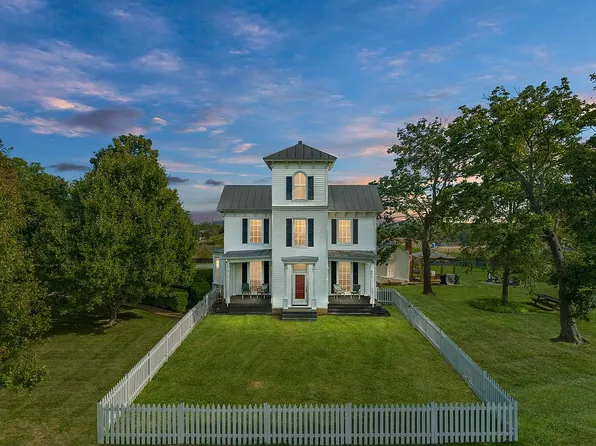 2239 6th St, Middletown, VA 22645