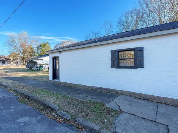 612 N Atlanta Ave #B, Sheffield, AL 35660