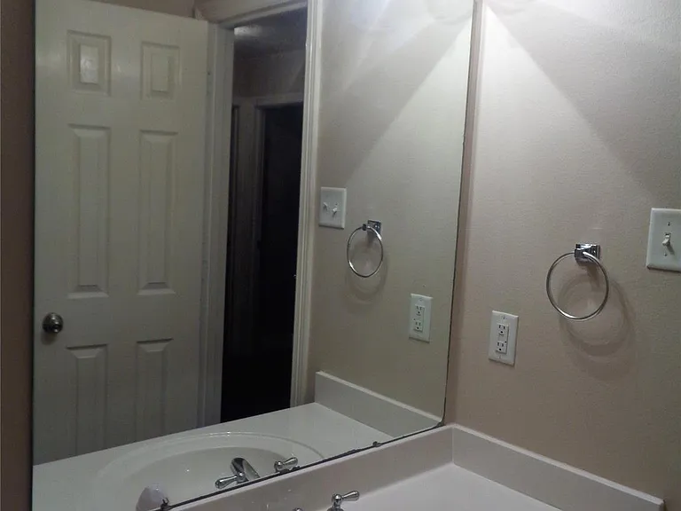 19017 Hammer Ln — Photo 19