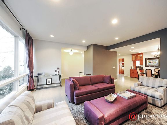 Living Room / Dining Room