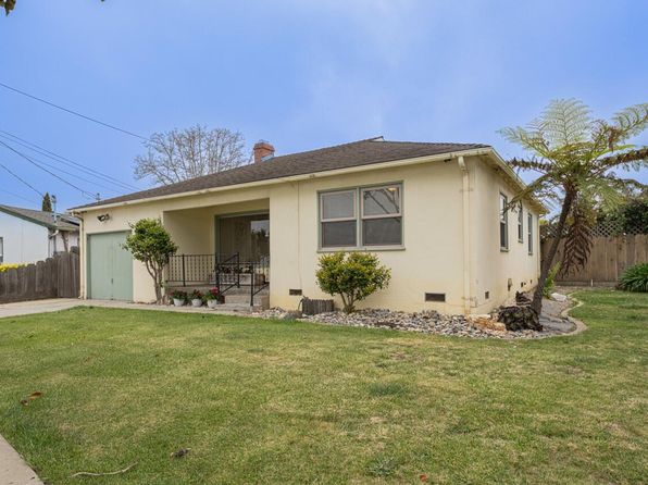 141 Mayfair Dr, Salinas, CA 93905