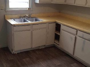 514 W 6th St, Newton, KS 67114