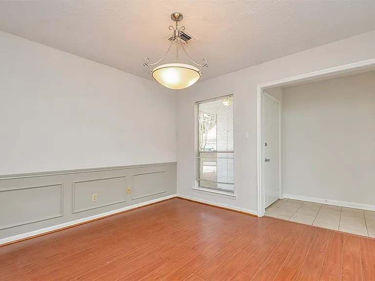 15815 Boulder Oaks Dr — Photo 25