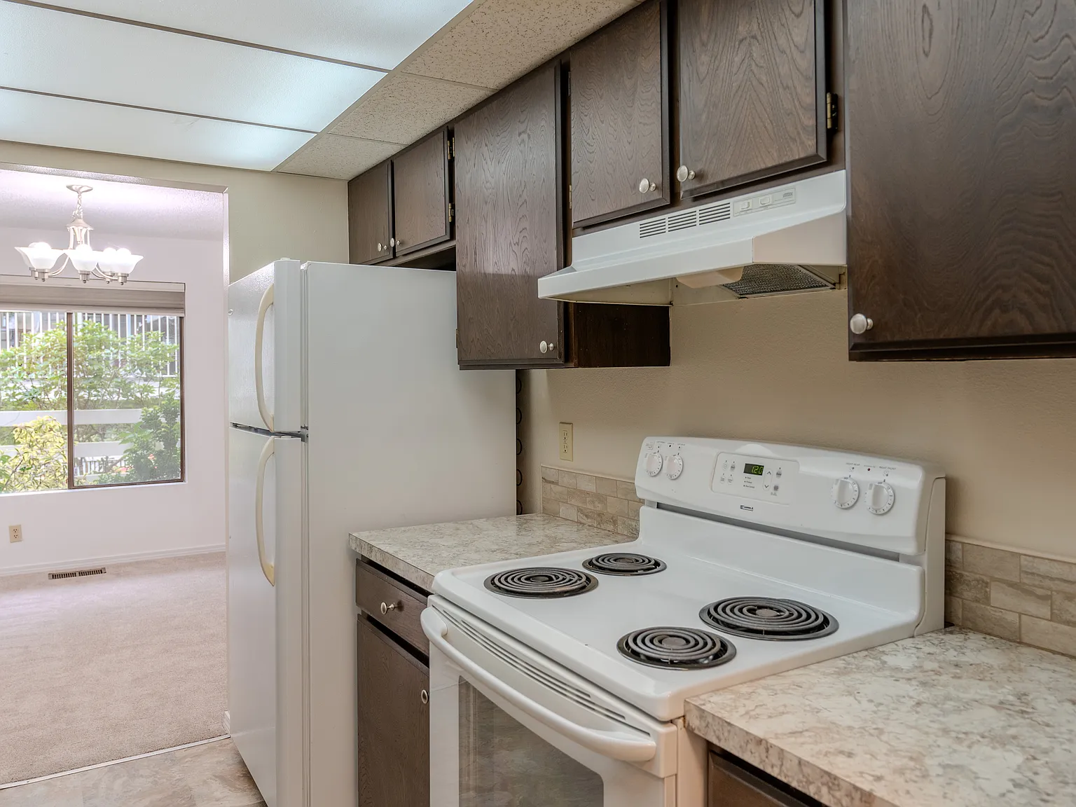 2 bed, 937 sqft, $2,450 — Photo 4