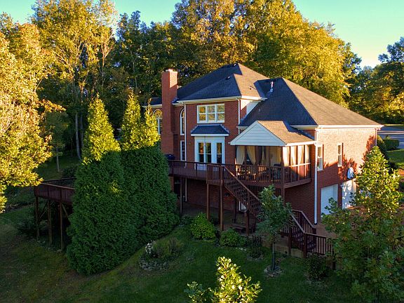 Back View, Screened Porch! 