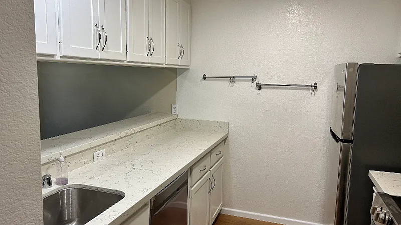 Charming 2 BR/2 BA Condo in Sunnyvale | Prime Location | $3500/mo — Photo 1