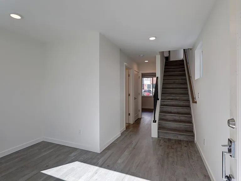 1330 E Spring St — Photo 2