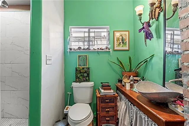 1220 Saint Maurice Ave — Photo 7