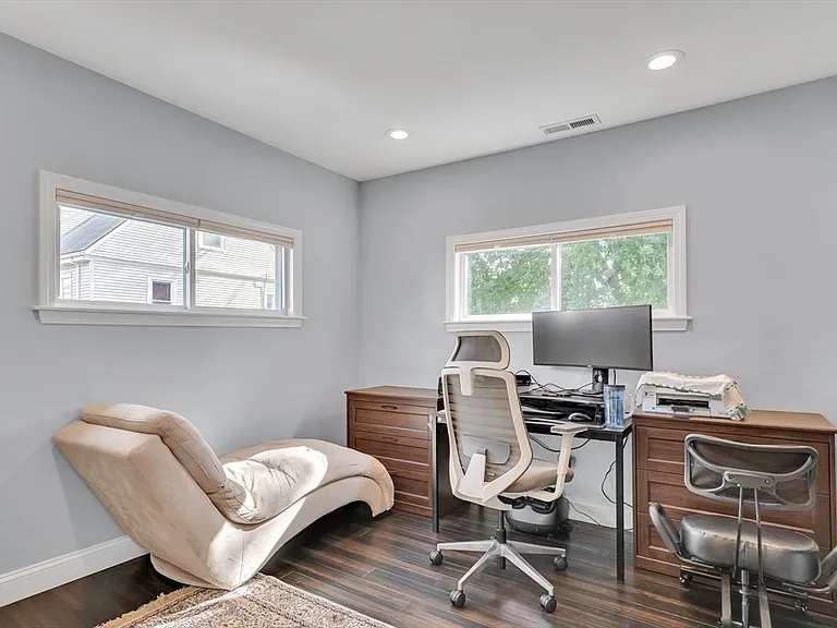11 Lexington St #11 — Photo 13