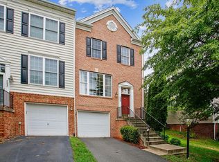 2550 Oak Tree Ln, Woodbridge, VA 22191