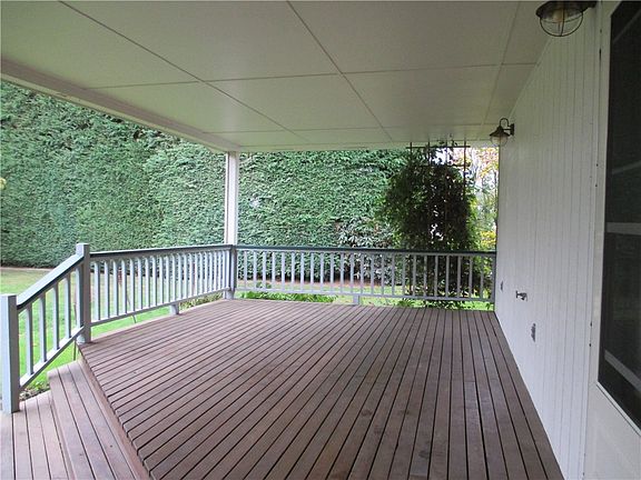 4th image of 1350 W Scott Ave