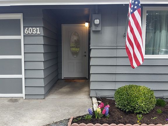 3rd image of 6031 188th St SW
