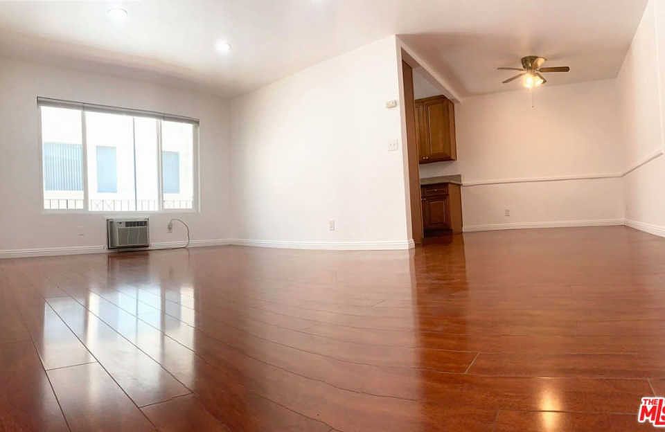 1st image of 7162 Hawthorn Ave APT 9
