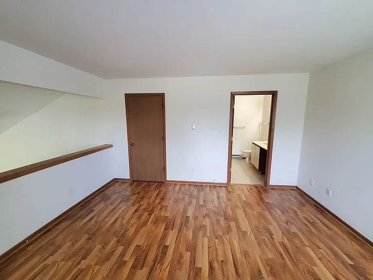 Orchard Village Apartments — Photo 156