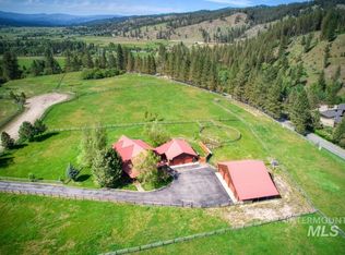 20 Caribou Ct, Garden Valley, ID 83622