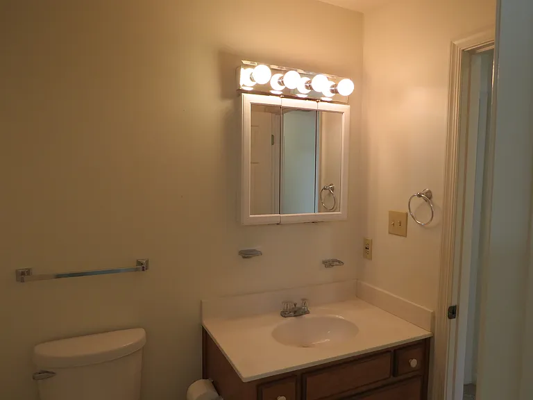 131 King Henry Way — Photo 18