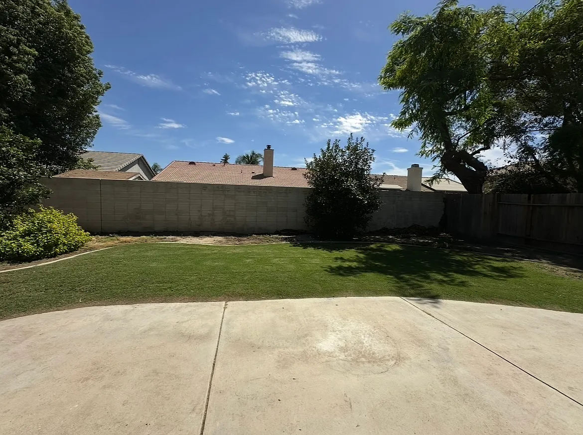 4 bed, $2,500 — Photo 4