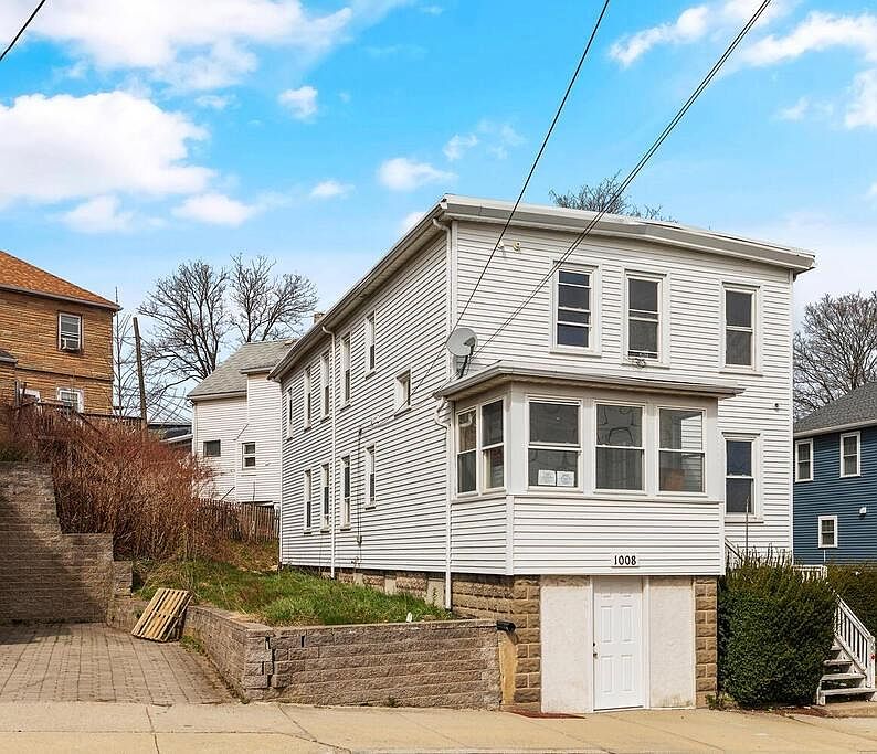 1st image of 1008 Winthrop Ave #A