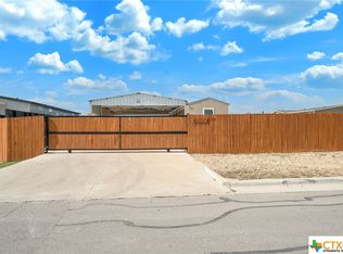 510 Arrowhead Cv, Kyle, TX 78640