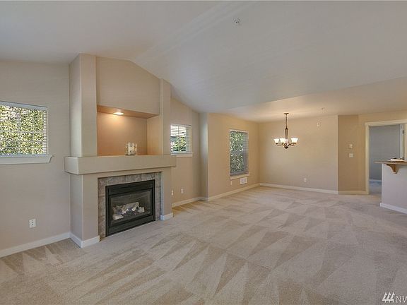 3rd image of 10523 221st Ln NE Unit 202