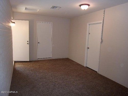 5th image of 1533 W Vine Ave