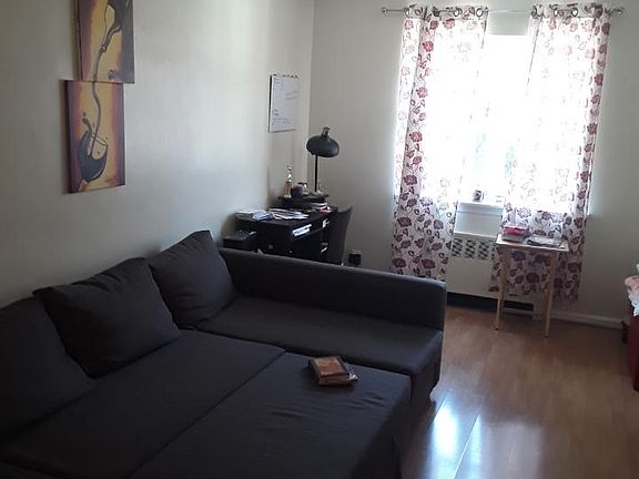 3rd image of 1880 E 52nd St #1