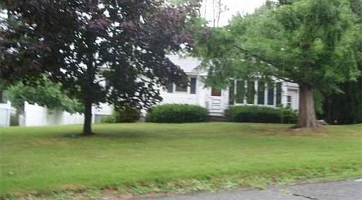 2nd image of 3 Sherwood Dr