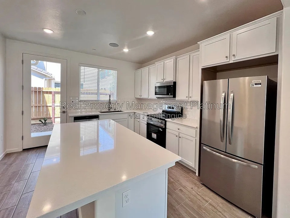 1533 Vintage Ln