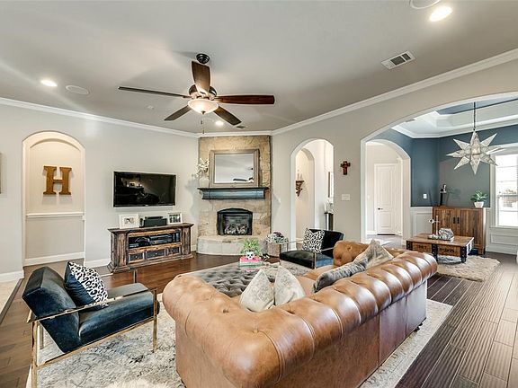 5th image of 7429 Park Place Dr