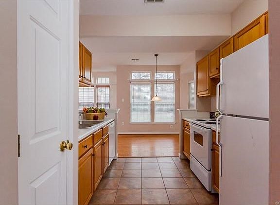 5th image of 5316 Golf Villa Ln #5316