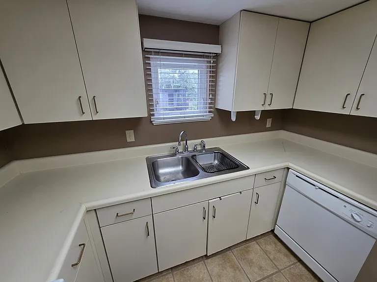 317 Hayden Rd #6 — Photo 11