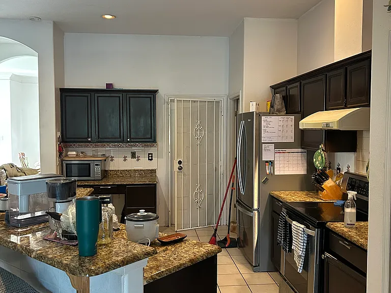 3461 Bellingham Dr — Photo 12