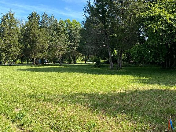 3rd image of Owens Dr