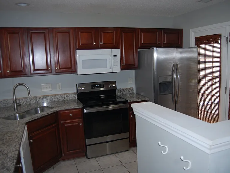 5618 Harbor House Dr — Photo 4