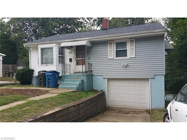 140 Fritz St photo 1