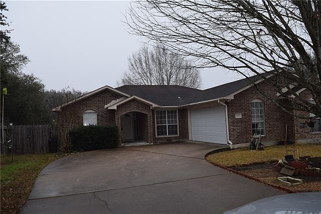 1st image of 506 Lueders Ln