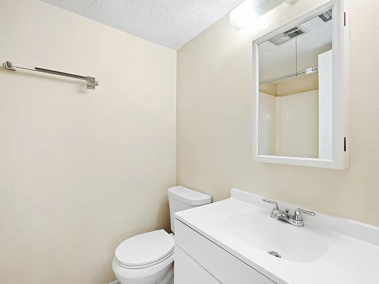 2525 W Bay Dr #A16 — Photo 17