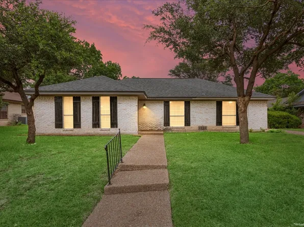 5600 Lake Highlands Dr, Waco, TX 76710