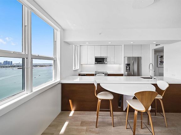 5th image of 650 West Ave APT 2601