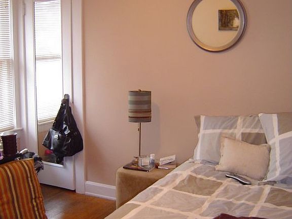 4th image of 1249 Brockley Ave