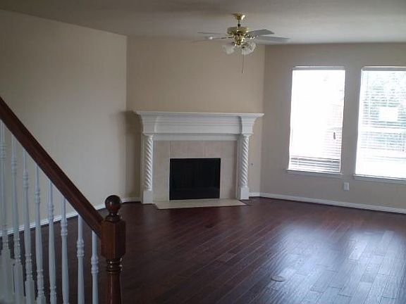 4th image of 14827 Snowshill Dr