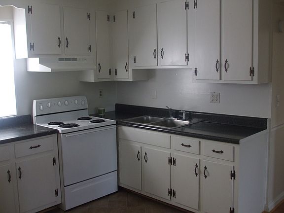 4th image of 108 Jefferson Hwy APT 8