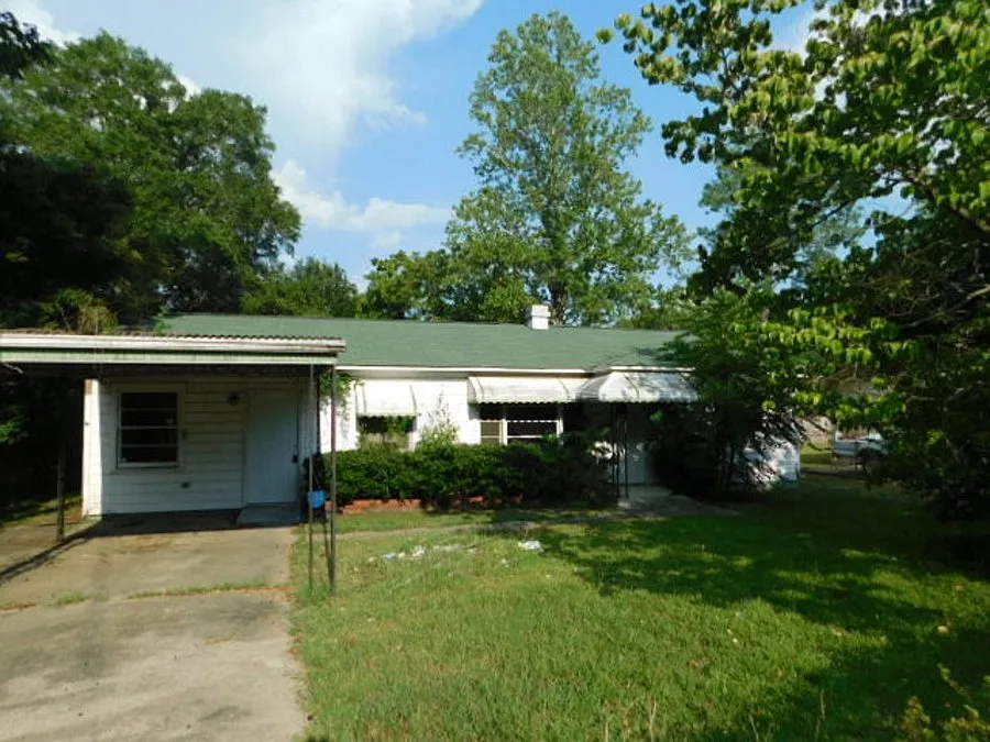 116 Frances St photo 1