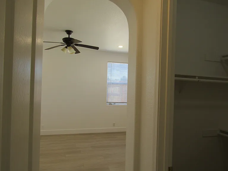 10116 Lambeau Ct — Photo 18