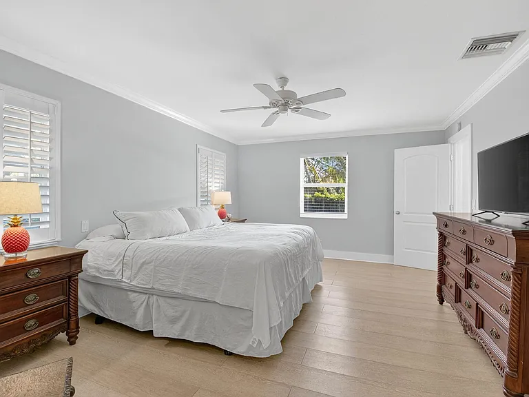 4690 Palo Verde Dr — Photo 15