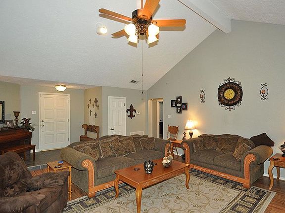 2nd image of 2210 Old Dixie Dr