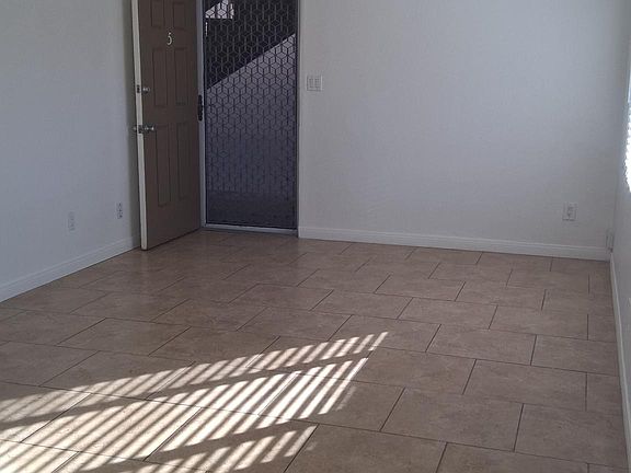 4th image of 5035 Saratoga Ave #5