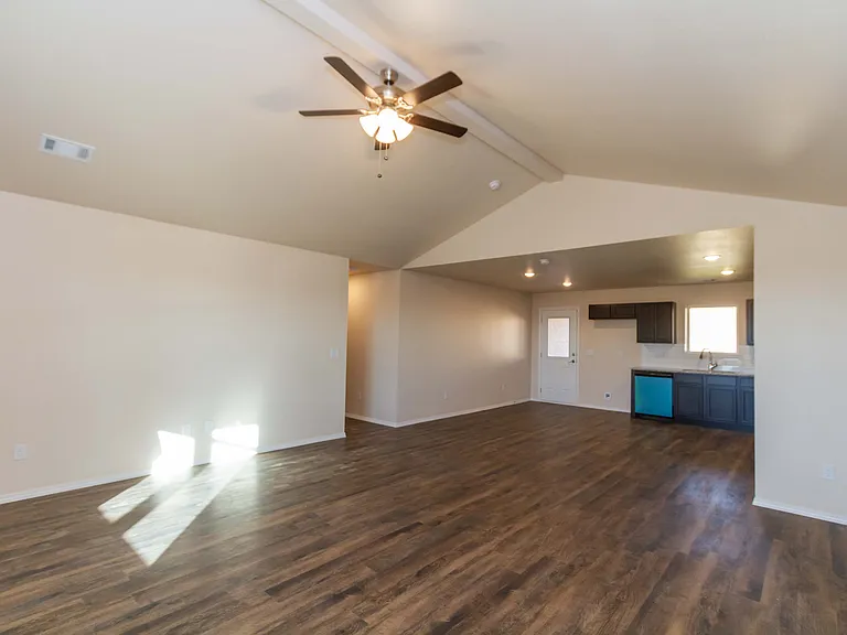 7514 Beck Dr — Photo 4